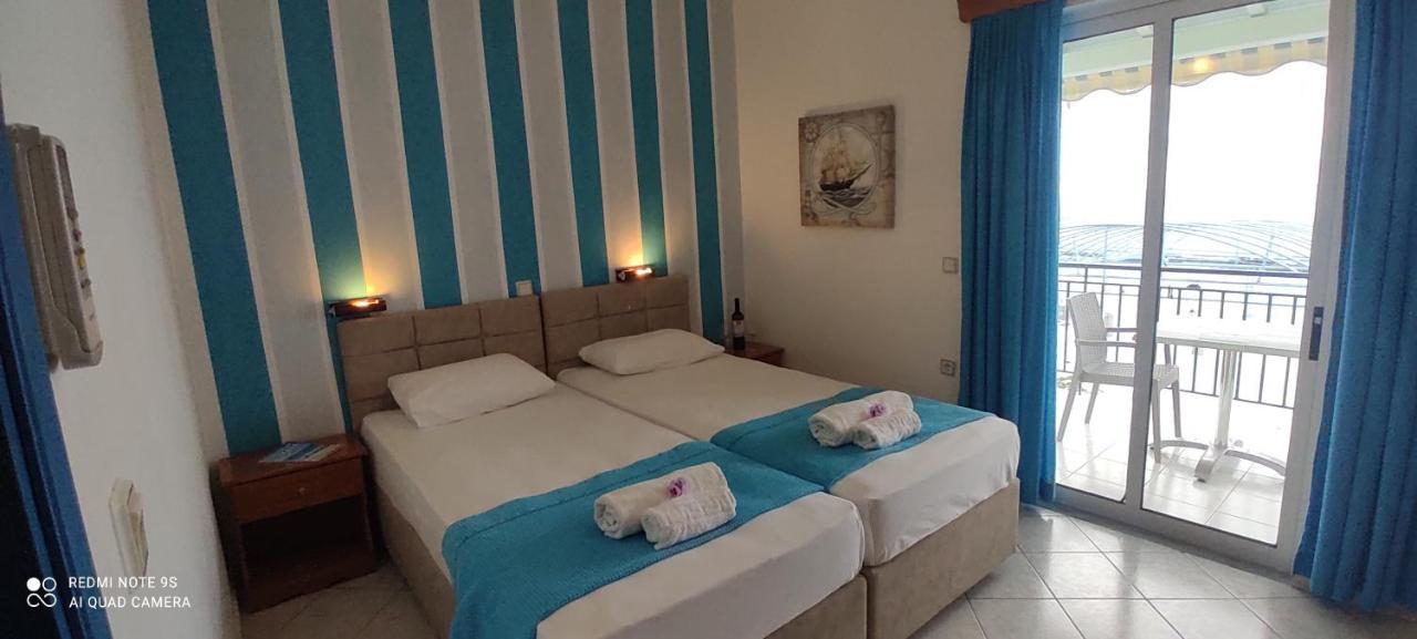 Theocharis Bros - Studios Apartments Áyios Nikítas エクステリア 写真